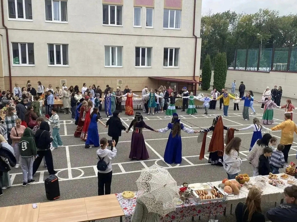 Ярмарки в школах Ессентуков: голосование и поддержка бойцов СВО